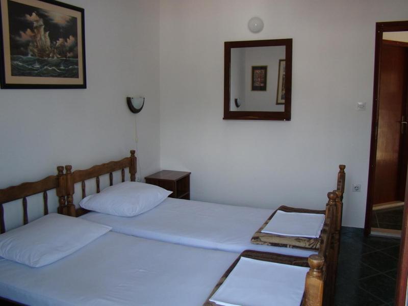 Apartments Svorcan Budva Zimmer foto